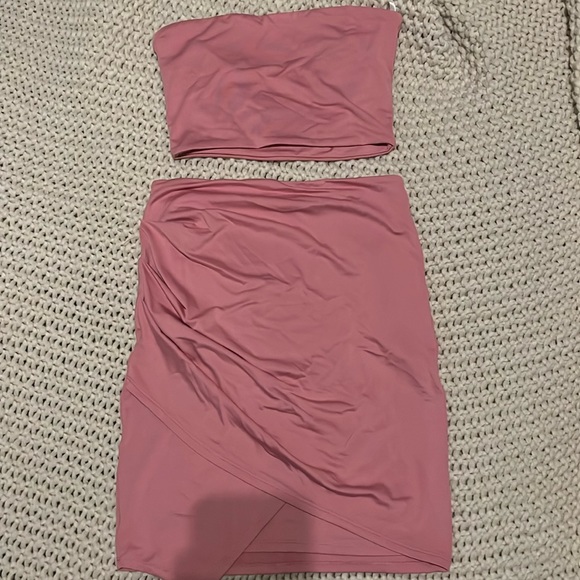 REVOLVE two piece tube top and skirt - Picture 1 of 4